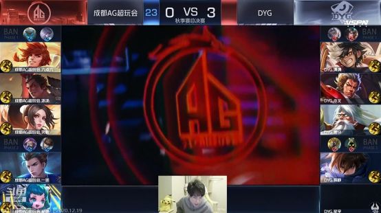 手一向引发